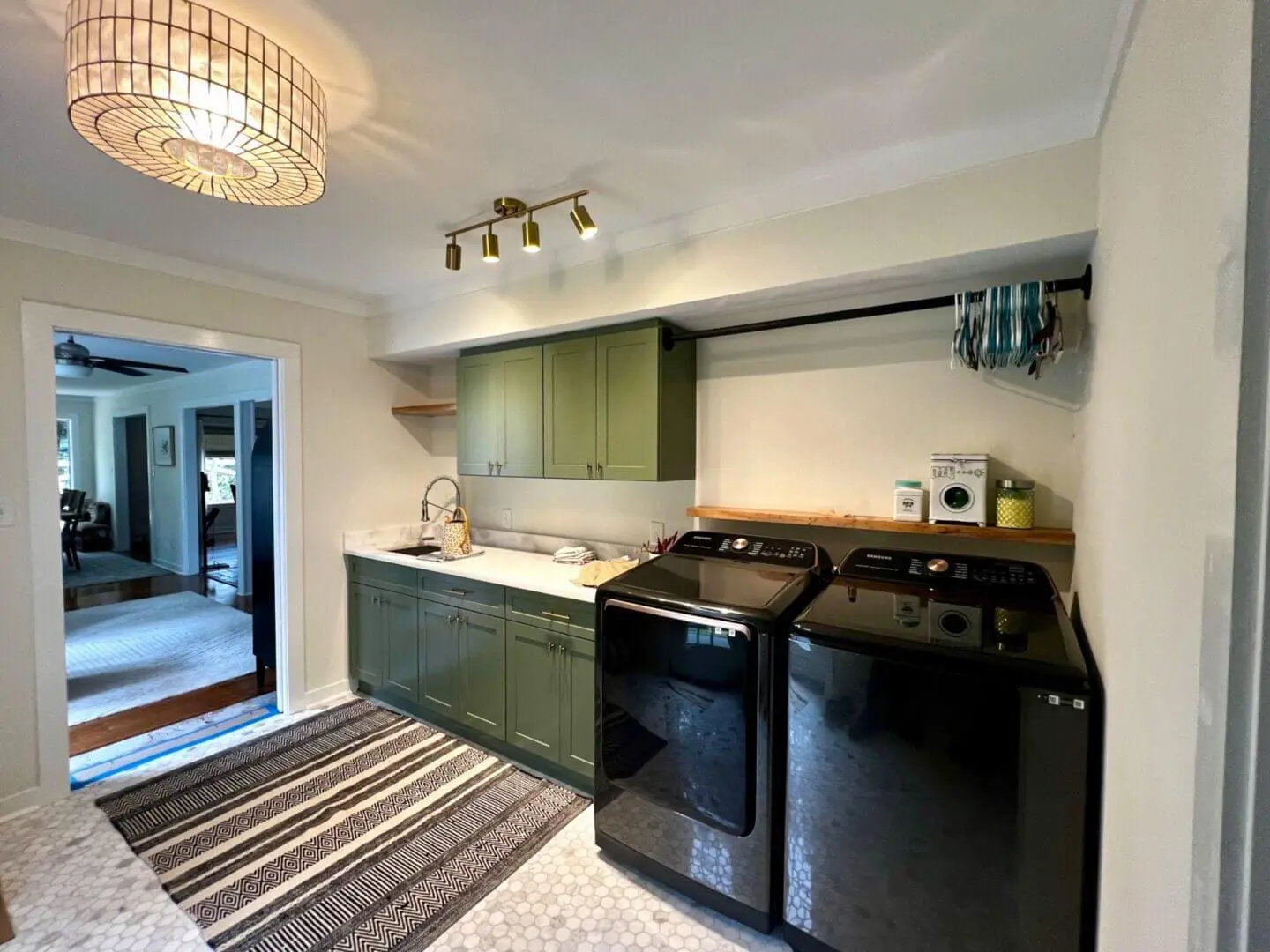 cabinets-remodel-modern-design-renovation