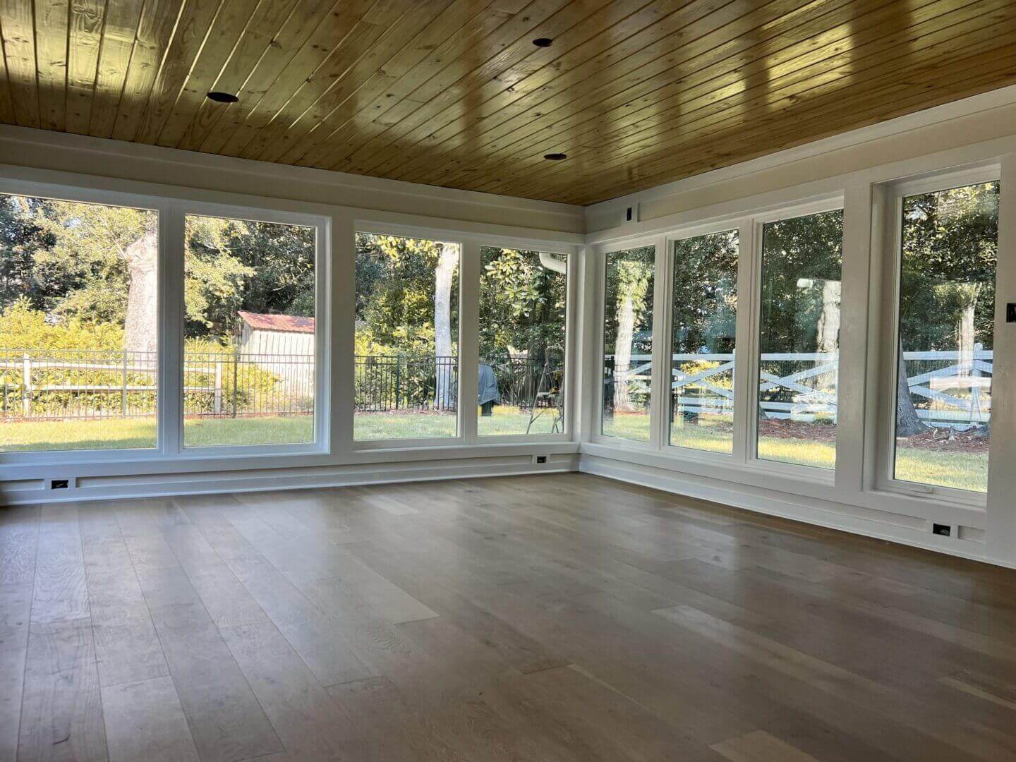 Custom-Trim- Finish-Carpenter-Flooring-Daphne-AL-Interior-Design-Ideas-Home